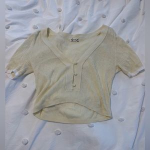 Cream cropped short sleeve sweater shirt